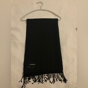 Holt Renfrew Canada 70% Cashmere Pashmina 30% Silk Wrap Shawl Scarf | Black